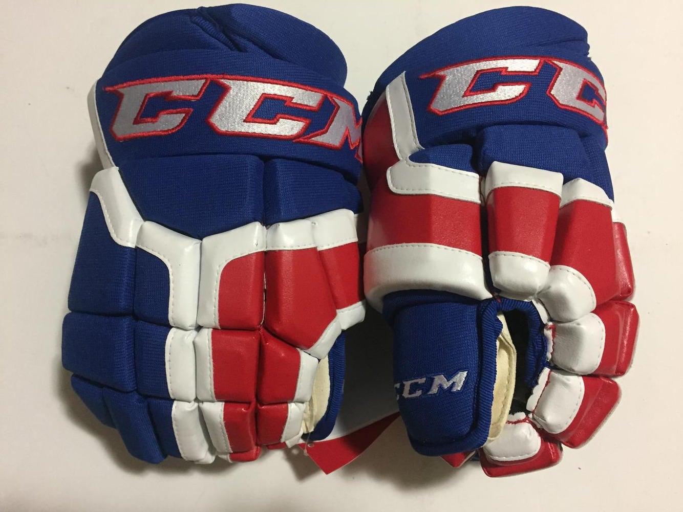 CCM HPG14 NEW Pro Stock Hockey Gloves Black Colorado Eagles 9357 