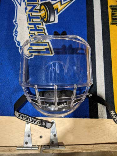 Bauer Concept III full face shield