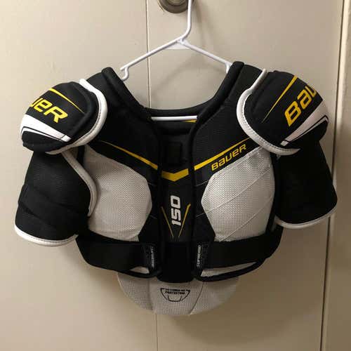 Like New Large Bauer Supreme 150 Women’s Shoulder Pads