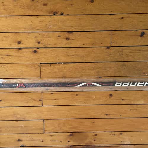 P92 Intermediate Right Handed 1x lite Pro Stock Hockey Stick