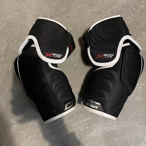 Used Senior Large Bauer Vapor x800 lite Elbow Pads Size Large