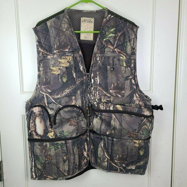 Master Sportsman Rugged Outdoor Gear Camo Zip Hunting Vest Adult Size: M