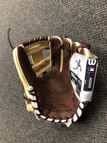 Brown New Adult Wilson A2000 RHT Baseball Glove 11.5" Model 1786