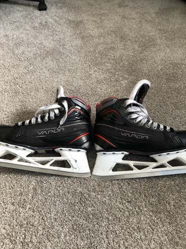 Used Senior Bauer vapor x900 Hockey Goalie Skates Regular Width Size 8
