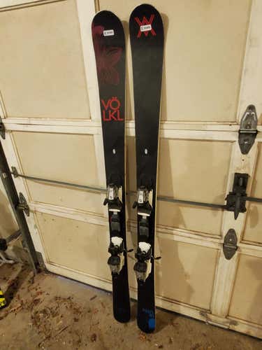 Used Volkl Kenja Skis with demo bindings 149cm