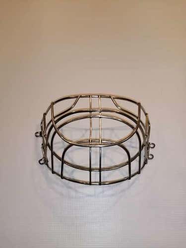 Used Bauer cat-eye cage