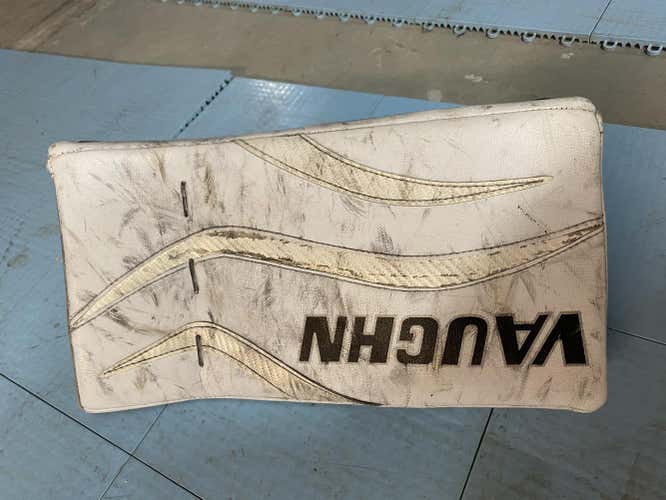 White Used Senior Vaughn Regular Ventus