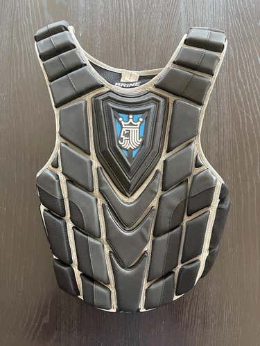 Used Adult Medium Brine King Lacrosse Chest Protector