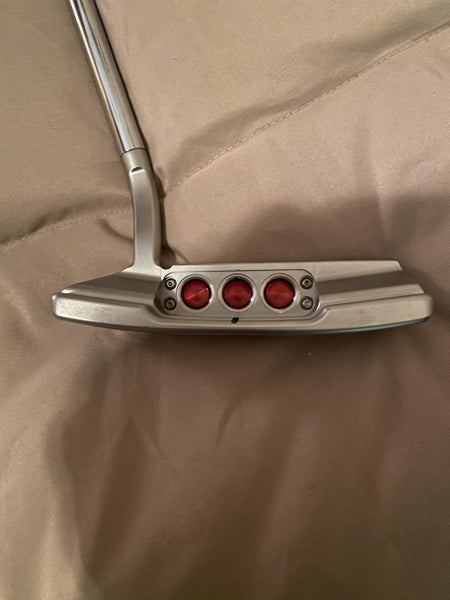 Used Scotty Cameron Right Handed Blade Select Newport 2.5 Putter