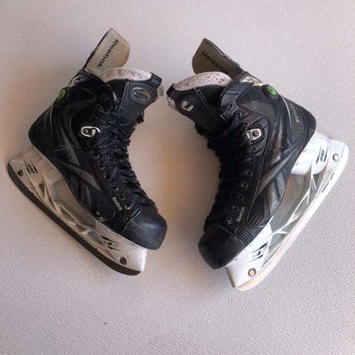 Senior Reebok 14k Regular Width Size 9 Hockey Skates