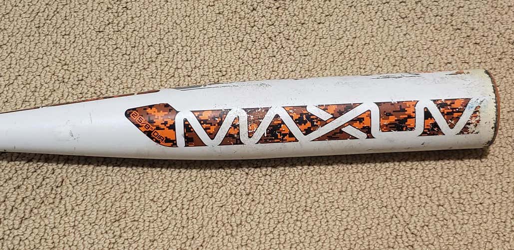 Used Kid Pitch (9YO-13YO) USSSA Certified 2017 Combat Composite Maxum Bat (-10) 18 oz 28"