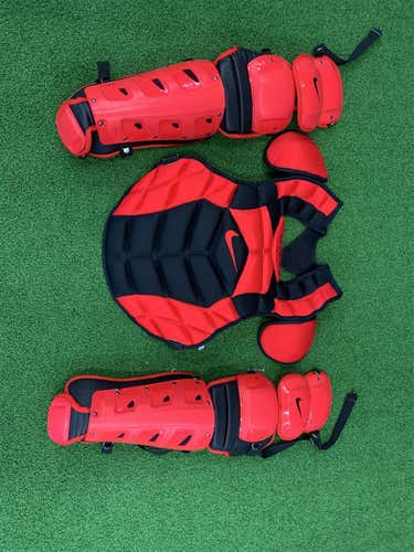 Adult Nike Catcher's Set Black Red 18”