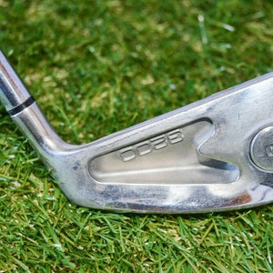 Wilson	3200	4 Iron	Right Handed	38.25"	Steel	Stiff	New Grip