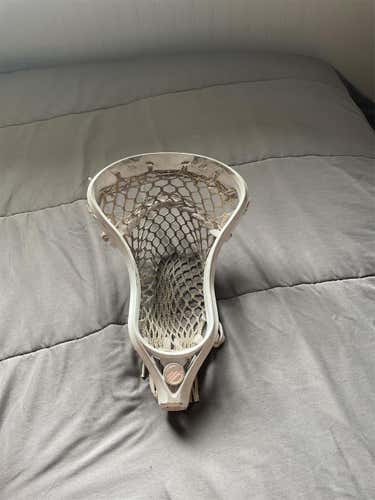 White Used Strung Tactik Head