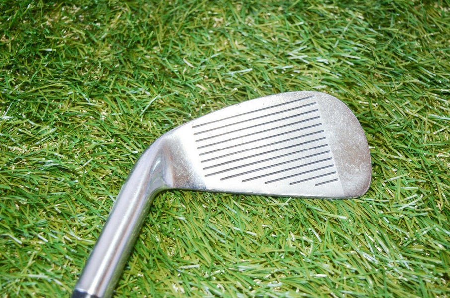 Wilson	Sam Snead Blue Ridge	3 Iron	Right Handed	38.75"	Steel	Stiff	New Grip
