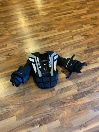 Junior Medium Bauer Classic  Goalie Chest Protector