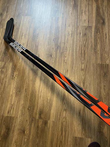 2 pack - Bauer Flylite League RH 82 flex P92