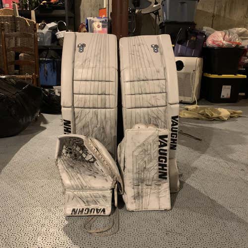 White Senior 35" Regular VE8  Goalie Full Set