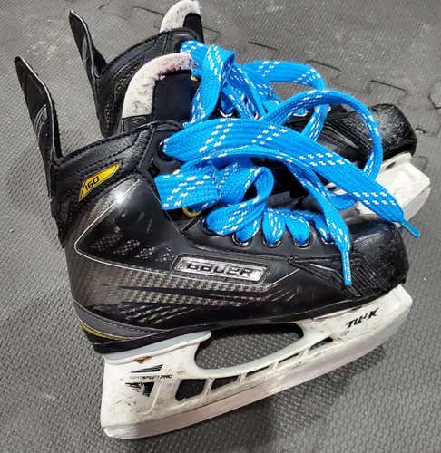 Used Youth Bauer Supreme 160 Hockey Skates Regular Width Size 12