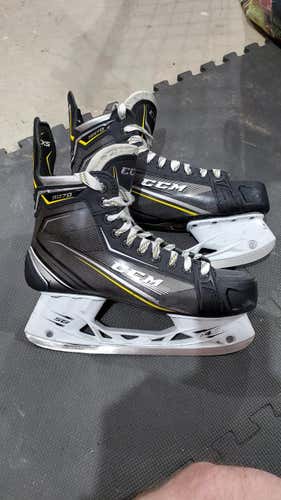 Used Senior CCM Tacks 9070 Hockey Skates Regular Width Size 9.5