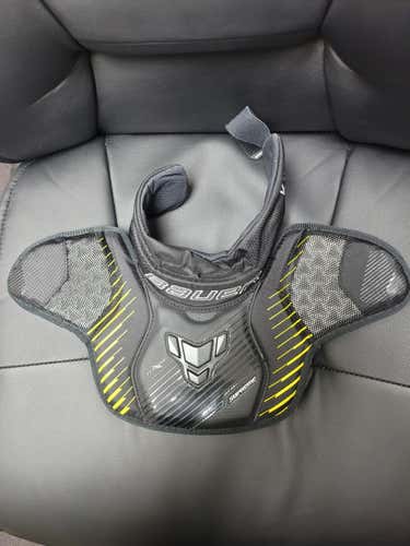 Sr. Lg/XLg Used Bauer Supreme goalie neck guard