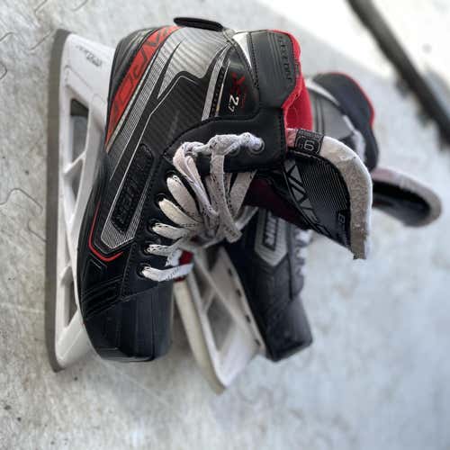 Senior Bauer Vapor X2.7 Regular Width Size 9 Hockey Goalie Skates