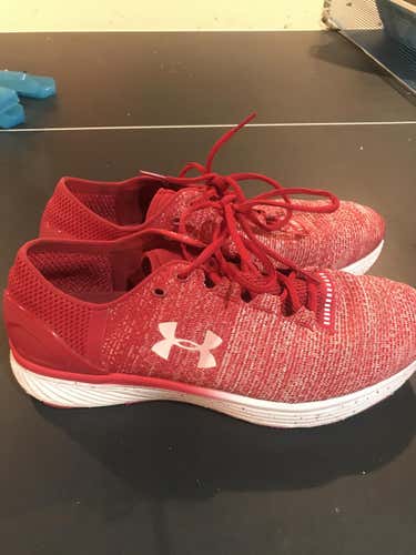 New Limited Edition UA Wisconsin Training Shoes Men size 11.5