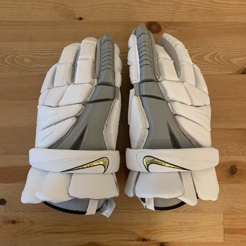 Brand New Nike Vapor Elite 13" Gloves