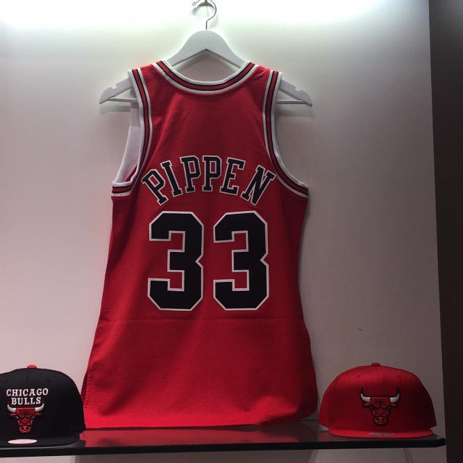 Scottie Pippen Chicago Bulls Authentic Red  Mitchell & Ness-NWT Jersey