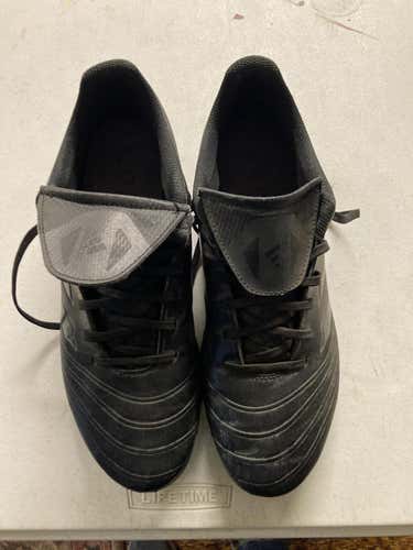 Black Used Unisex Size 10 (Women's 11) Molded Cleats Adidas Copa Cleats