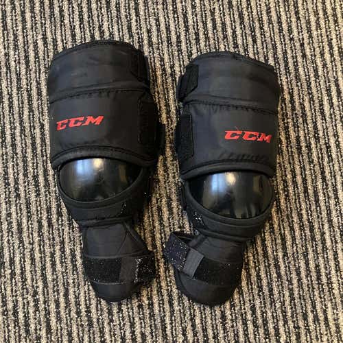 CCM Jr, Goalie knee pads.