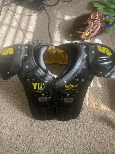Used Large Schutt Y Flex 2.0 Shoulder Pads