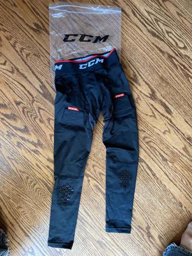 Black Junior Medium CCM Compression With Cup