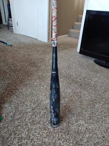 Used Ki2017 Easton Composite Mako Beast Bat (-10) 20 oz 30"