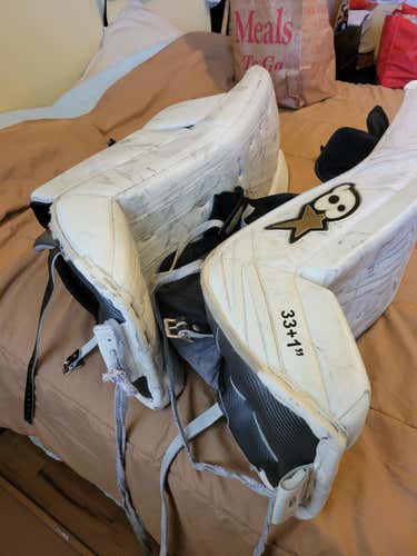 White Used Senior 33" Brian's Subzero 6.0 Goalie Leg Pads