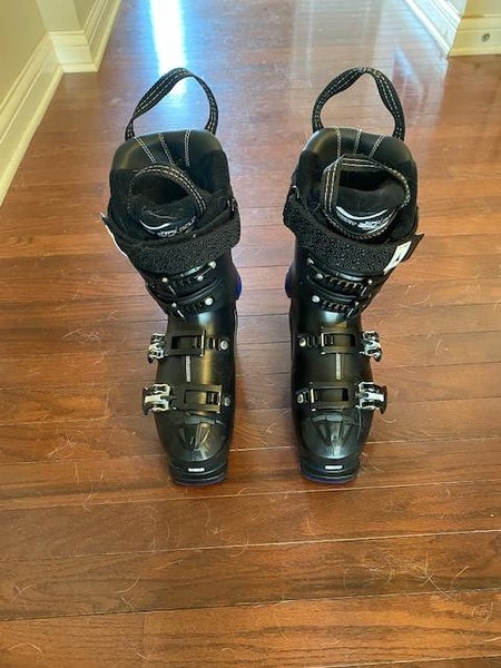 Size 25-25.5 Used Women's Atomic All Mountain Hawx 90 Ski Boots Soft Flex