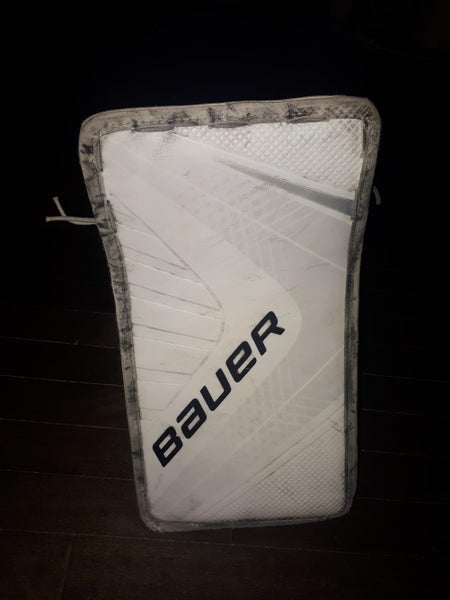 White Used Senior Bauer Regular Vapor 1X Pro blocker