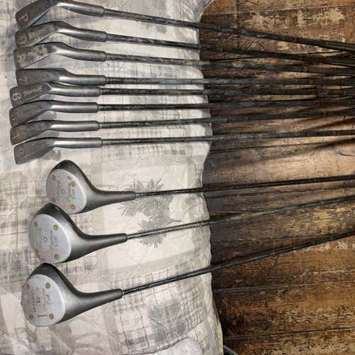 Men’s Spalding Golf Club Set Lefty W/ Taylor made Bag