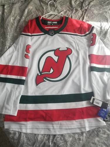 New Jersey Devils Throwback Taylor Hall Hockey Jersey Adidas Indoedge NWT Fanatics
