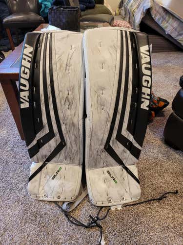 White Used Intermediate 30" Vaughn Ventus SLR2 Goalie Leg Pads
