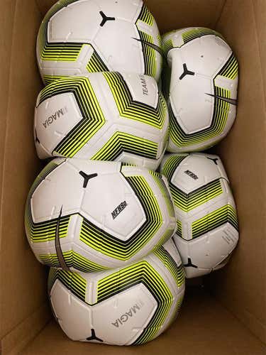 Nike Magia Official Match Balls Size 5 (8 Balls)