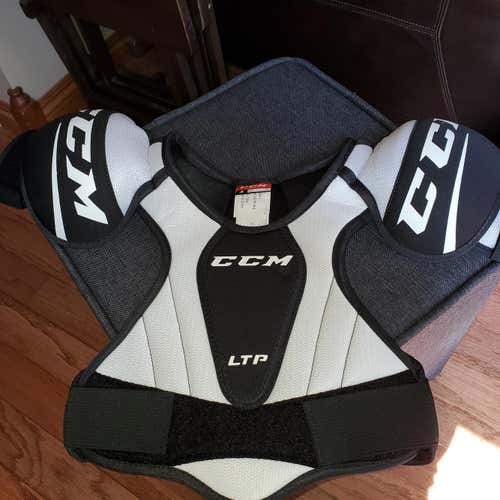 Used Junior Medium CCM LTP Shoulder Pads