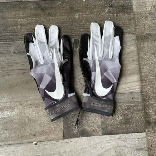 Nike Vapor Elite Pro Batting Gloves medium White/Black Ne