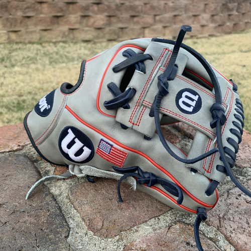 Wilson A2000 11.5" Baseball Glove RHT DP Fit
