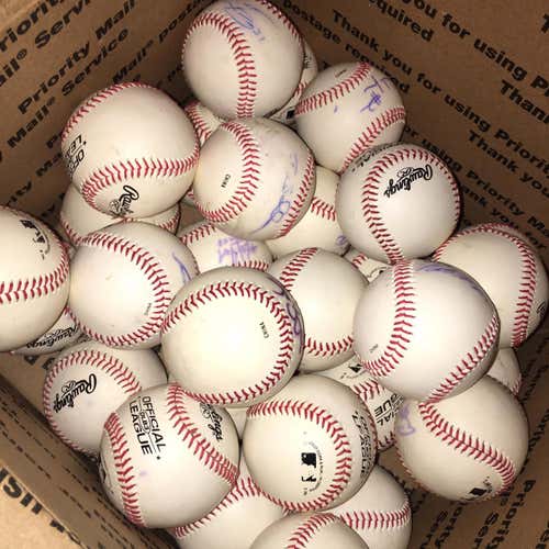 30 Rawlings ROLB3 Signed Baseballs