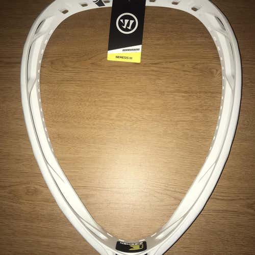New Unstrung Nemesis 3 Goalie Head