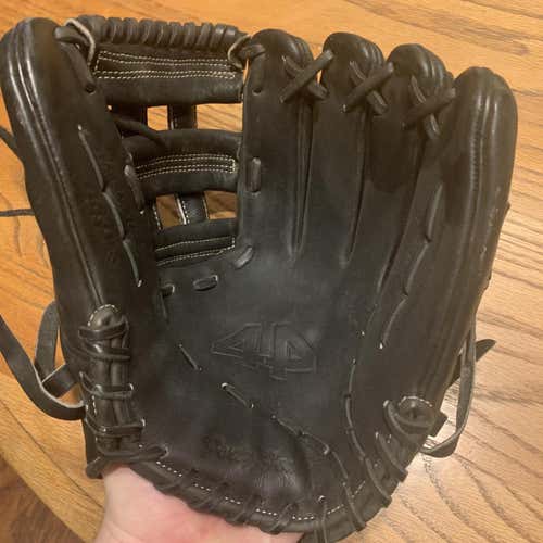 Black Adult Infield Signiture Series 12.25" Baseball Glove