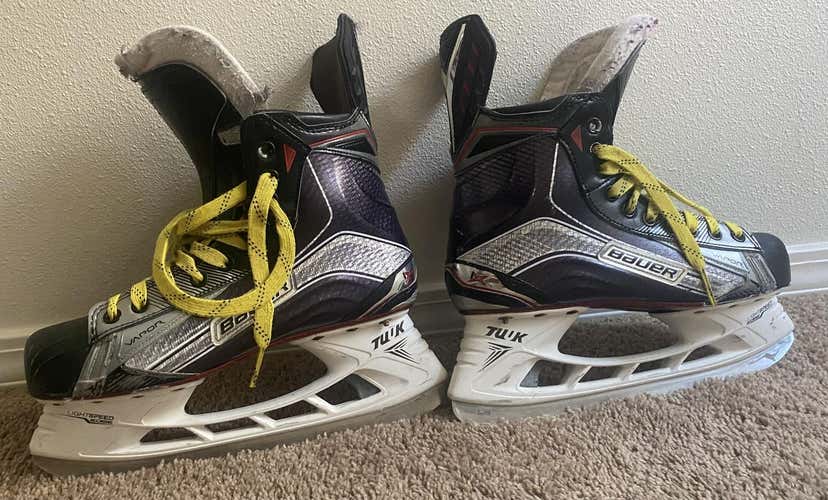 Used Senior Bauer Vapor 1X Hockey Skates Regular Width Pro Stock Size 8