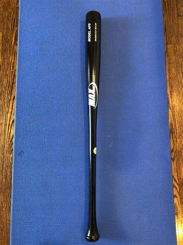 Max Bat Maple AP5 Model. 33.5" Baseball Bat