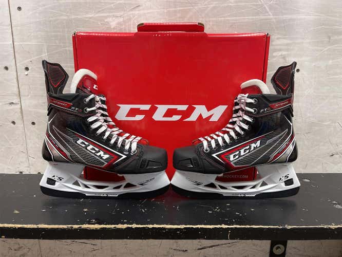 Senior CCM JetSpeed FT2 Extra Wide Width Size 9 Hockey Skates